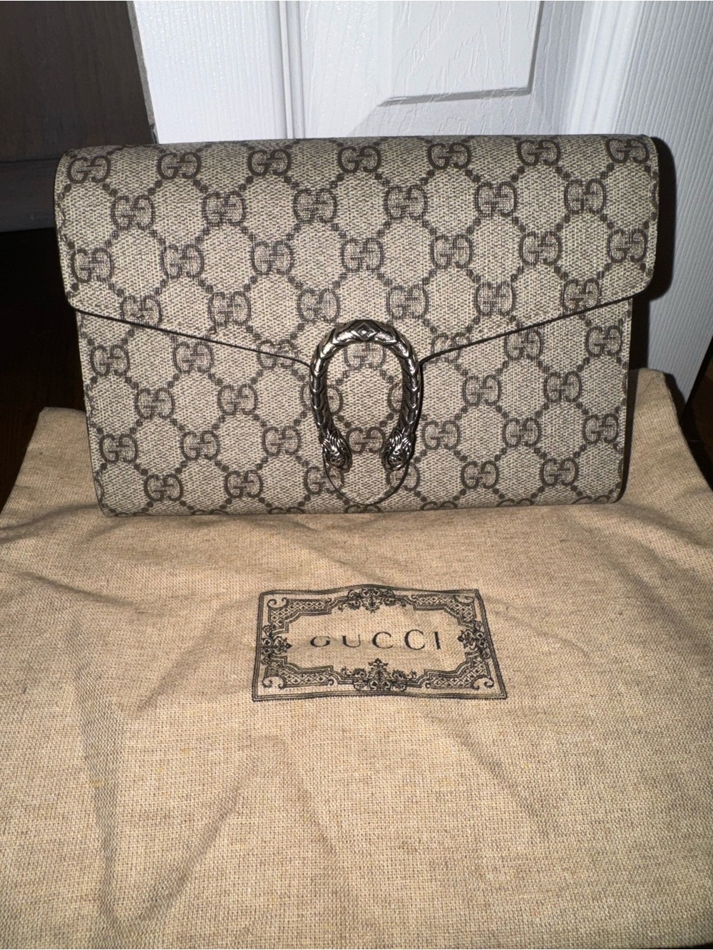 Gucci Beige Brown GG Supreme Crossbody Bag with Silver-Tone Hardware - Picture 1 of 8